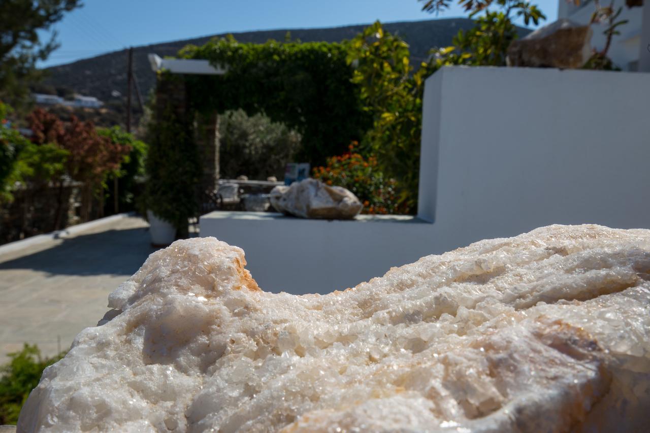 Gerani Sifnos * Platis Gialos (Sifnos)